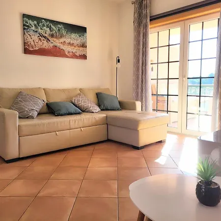 A Place In The Sun Apartment *